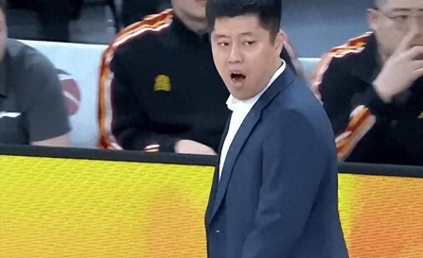 华体会-山西输球揪出两大软蛋，两主力中锋全场合砍0分，完全成上海卧底