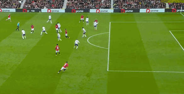 华体会赛事平台-热闻|谢什科5战4球，B费破27年神迹！曼联复仇维拉，稳守积分榜前三|卡塞米罗|库尼亚|英超联赛|萨迪奥-迪亚洛|阿斯顿维拉_新浪新闻