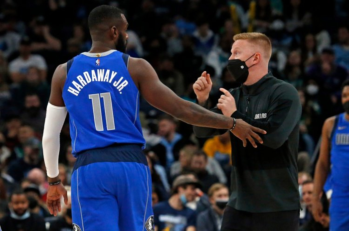 华体会官方网站-文班很强，但马刺不靠文班，一样够强，打败雷霆那种多点开花的强|文班亚马|斯威尼|福克斯|圣安东尼奥马刺队|俄克拉荷马雷霆队_新浪新闻